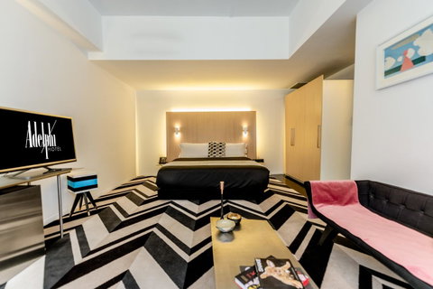 Adelphi Hotel - Accommodation QLD 1