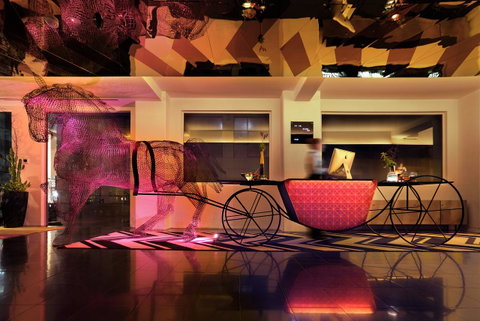 Adelphi Hotel - Accommodation QLD 8
