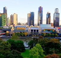 Trendy City Pad Melbourne - Accommodation QLD