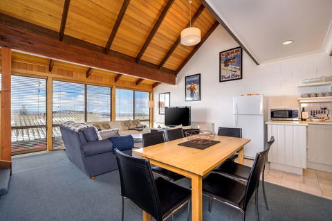 FOUNTAINS 3, Mount Hotham - Accommodation QLD 2