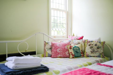 Miss Pym's Cottage - Accommodation QLD 21