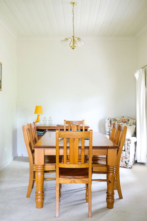 Miss Pym's Cottage - Accommodation QLD 38