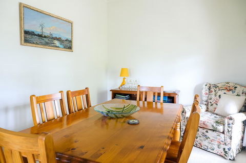 Miss Pym's Cottage - Accommodation QLD 37