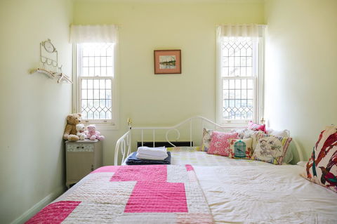 Miss Pym's Cottage - Accommodation QLD 25