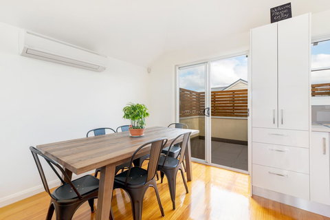 Beach Belle - Accommodation QLD 4