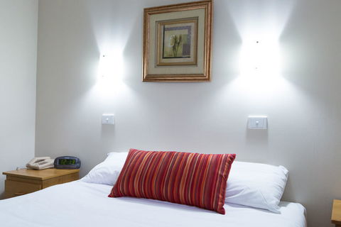 Barkly Motorlodge - Accommodation QLD 16