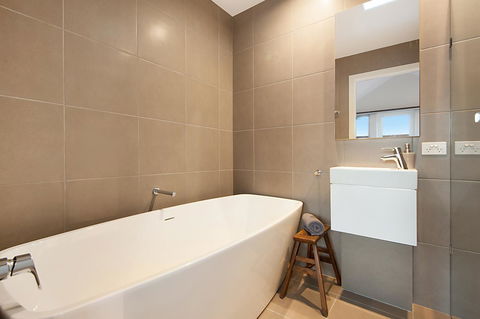 Salt Loft - Accommodation QLD 5