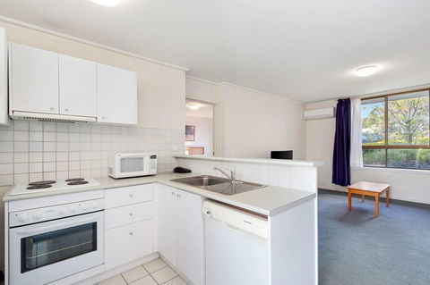 Knox International Hotel And Apartments - Accommodation QLD 21