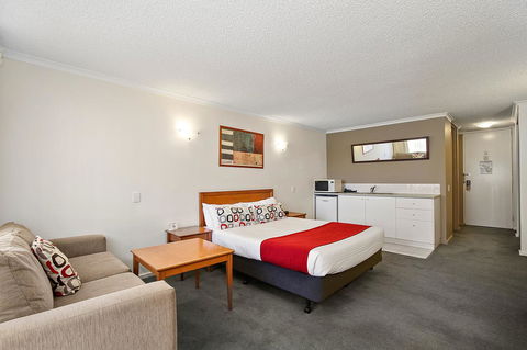 Knox International Hotel And Apartments - Accommodation QLD 11