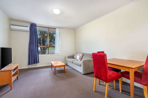 Knox International Hotel And Apartments - Accommodation QLD 23