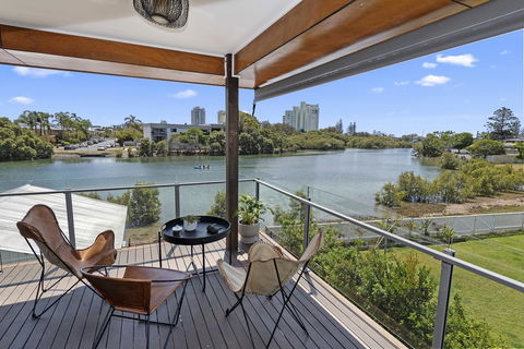 The Boat Shed - Accommodation QLD 0