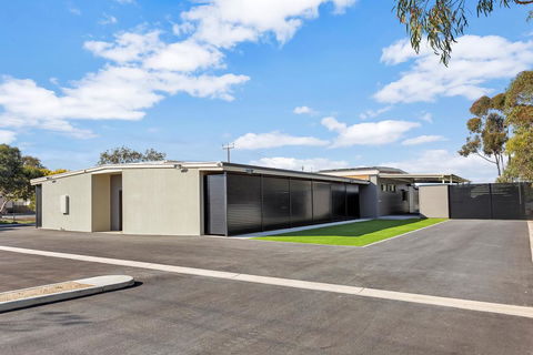 The Bunkhouse - Accommodation QLD 2