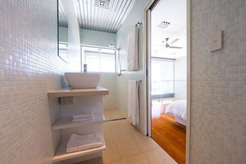 The Bunyip Retreat - Accommodation QLD 3
