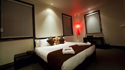The Burwood Inn - Accommodation QLD 1