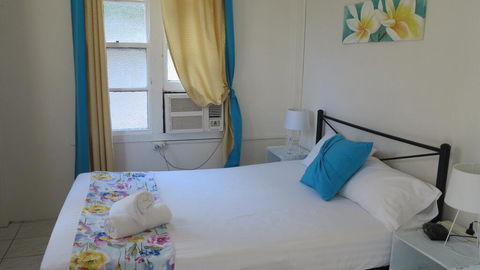 The Captain's Manor On Cook Unit 8 - Accommodation QLD 2
