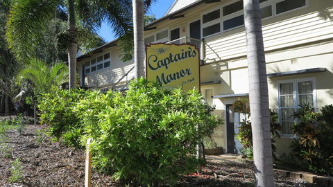 The Captain's Manor On Cook Unit 8 - Accommodation QLD 0