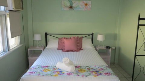 The Captain's Manor On Cook Unit 9 - Accommodation QLD 3