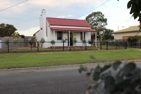 The Cottage - Accommodation QLD 0