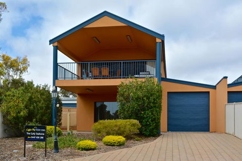 The Curly Seahorse - Accommodation QLD 3