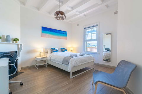 The Darlingbay - CBD Harbour View Escape - Accommodation QLD 2