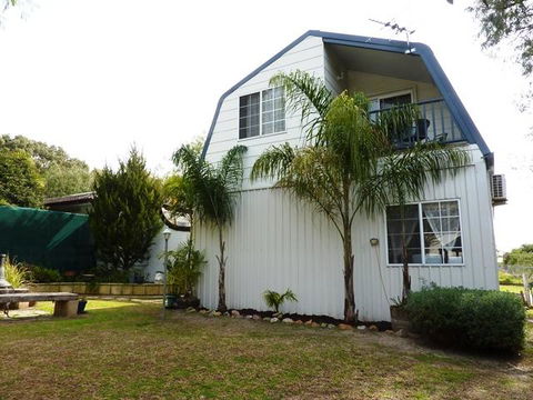 The Doo Drop Inn - Accommodation QLD 2