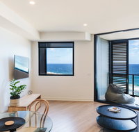 The Edge - Luxurious Waterfront Apartment - Accommodation QLD