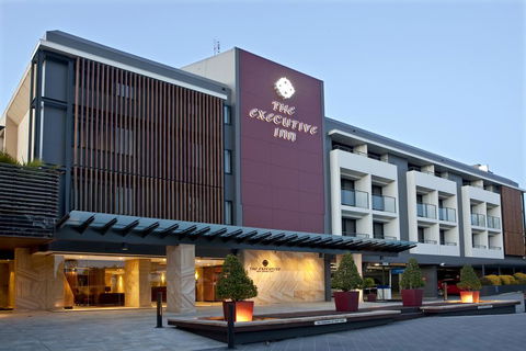 The Executive Inn, Newcastle - Accommodation QLD 1
