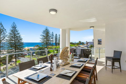 The Garland At Rainbow Bay - Accommodation QLD 1