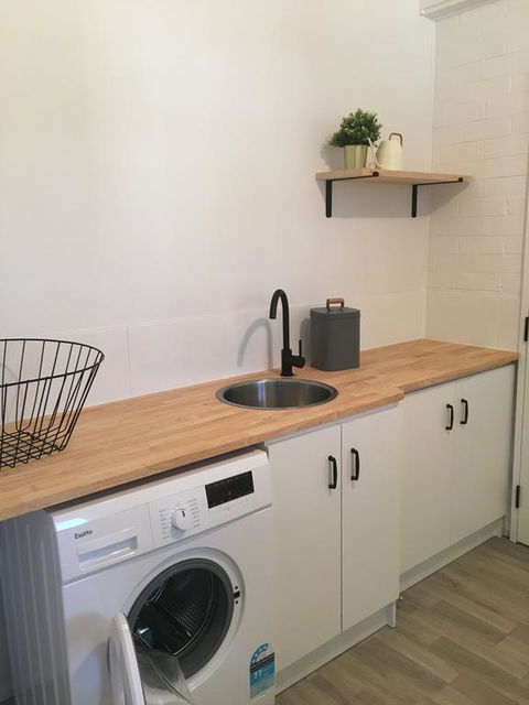 The Gathering Ground - Spacious Entertainer In Toowoomba City - Accommodation QLD 3