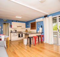 The Gee Beach House - Accommodation QLD
