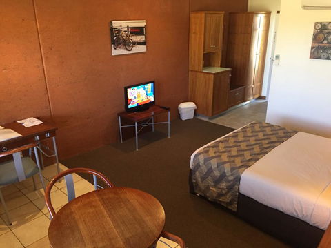 The Gidgee Inn - Accommodation QLD 2