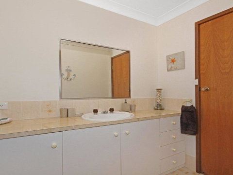 The Heights - Home Style Comforts - Accommodation QLD 3