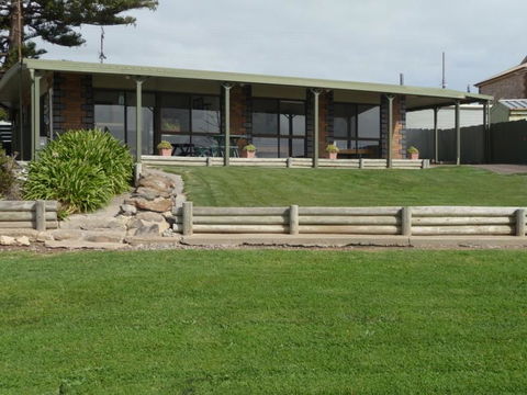 The Hideaway - Accommodation QLD 2