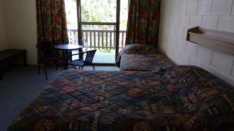 The Islands Inn Motel - Accommodation QLD 3