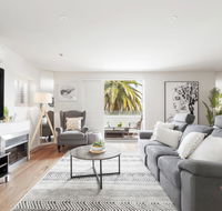 The Jetty Apartment by Ready Set Host - Accommodation QLD