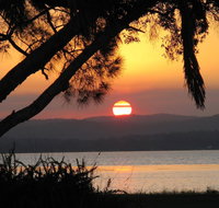 The Jetty Cabin Lakeside - Accommodation QLD