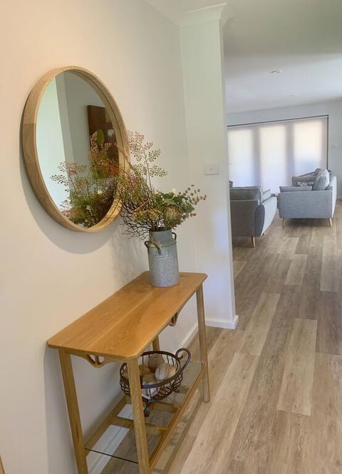 The Lake House - Accommodation QLD 3