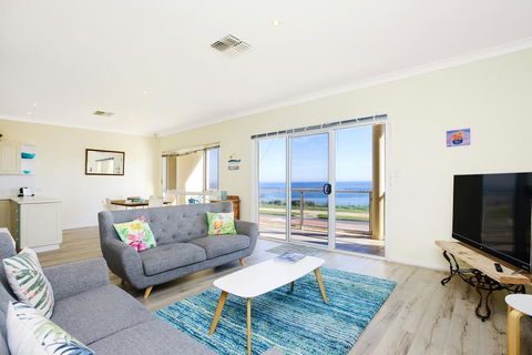 The Leafy Dragon - Accommodation QLD 0