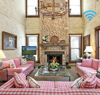 The Lodge  Linden Hall - Accommodation QLD