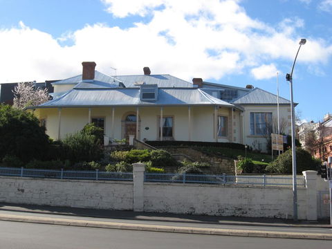 The Lodge On Elizabeth Boutique Hotel - Accommodation QLD 1