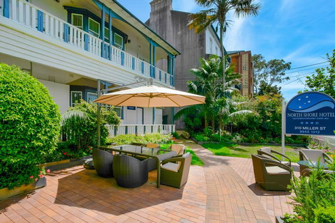 The North Shore Hotel - Accommodation QLD 1