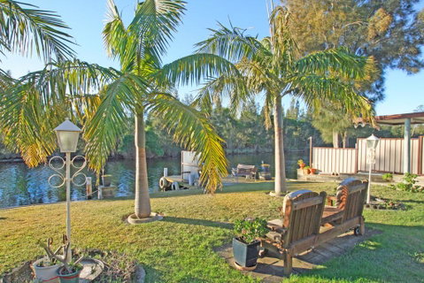 The Oasis On Jacobs Drive - Accommodation QLD 0