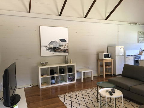 The Old Coolstore - Braeburn Apt - Accommodation QLD 3