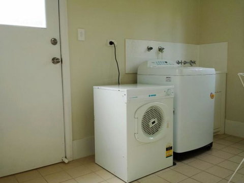 THE PALM FARM - PET FRIENDLY - WEEKLY ONLY - Accommodation QLD 1
