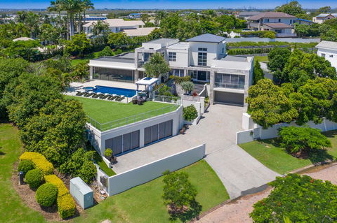 The Park House - Accommodation QLD 3