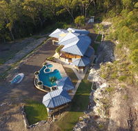 The Pool House - Accommodation QLD