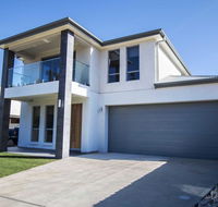 The Races Complex - Accommodation QLD