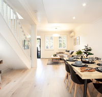 THE RENWICK - Hosted by L'Abode Accommodation - Accommodation QLD