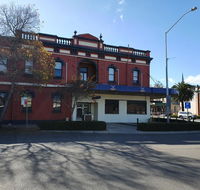 The Royal Hotel - Accommodation QLD