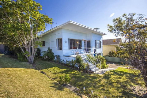 The Seaside Beachhouse Mollymook - Accommodation QLD 1